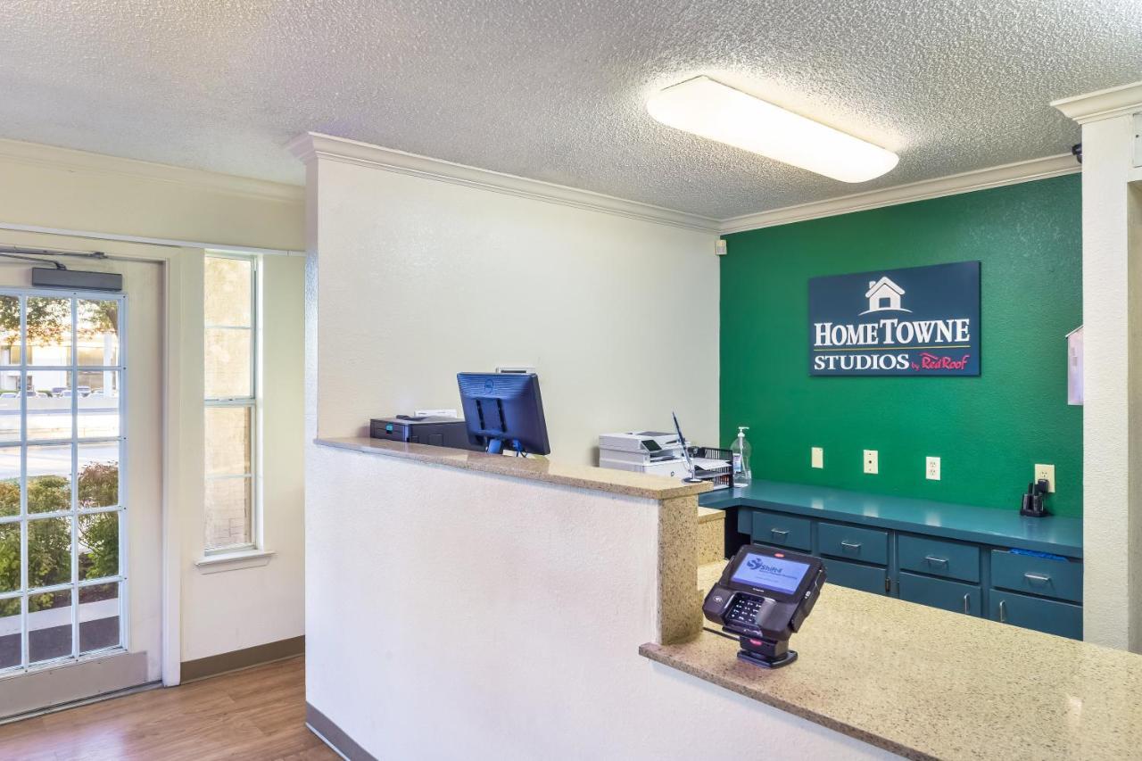Hometowne Studios By Red Roof Dallas - North Addison - Tollway Exteriör bild