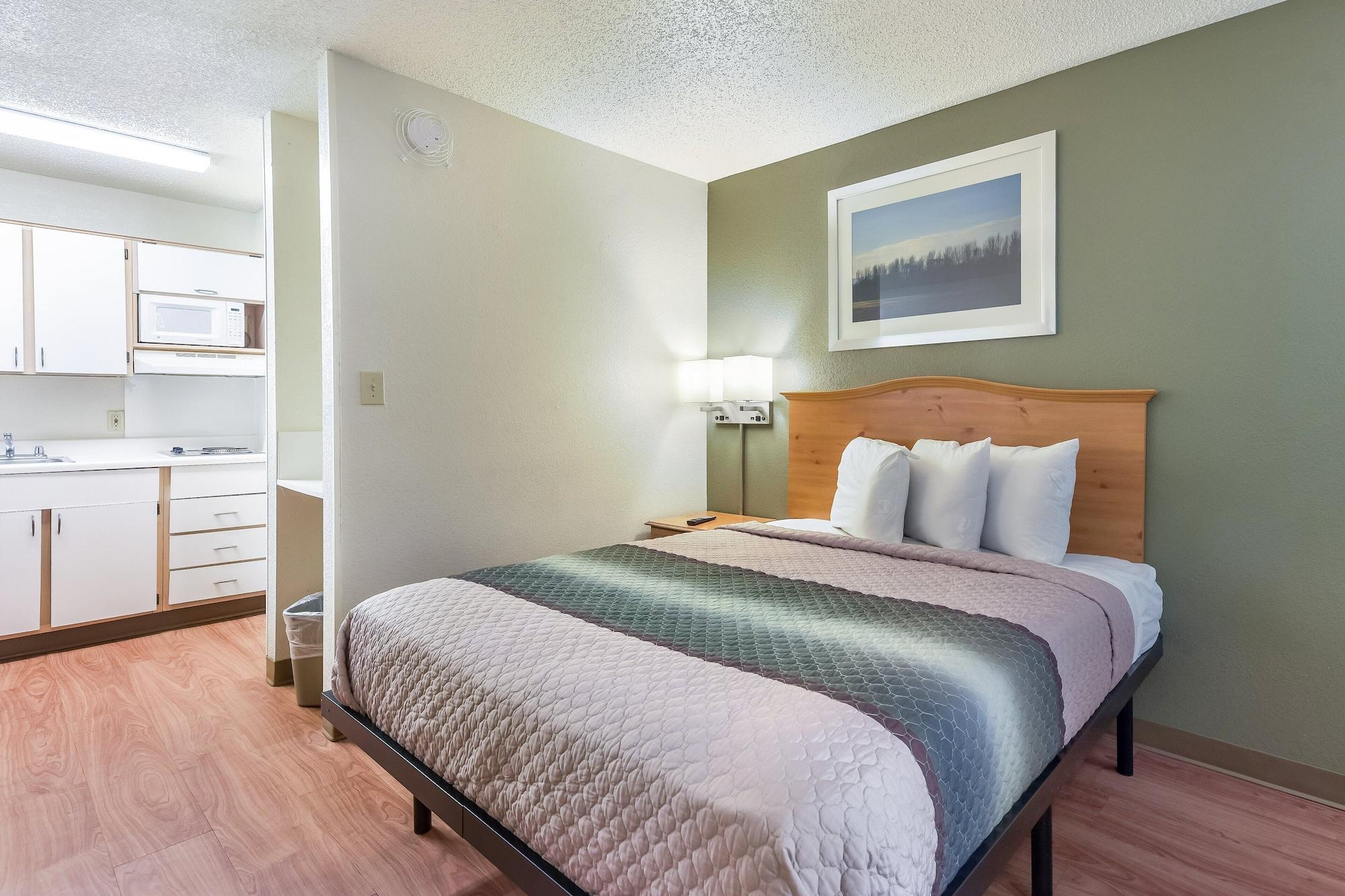 Hometowne Studios By Red Roof Dallas - North Addison - Tollway Exteriör bild